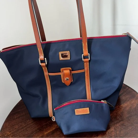 Dooney & Bourke Wayfarer Zip Tote